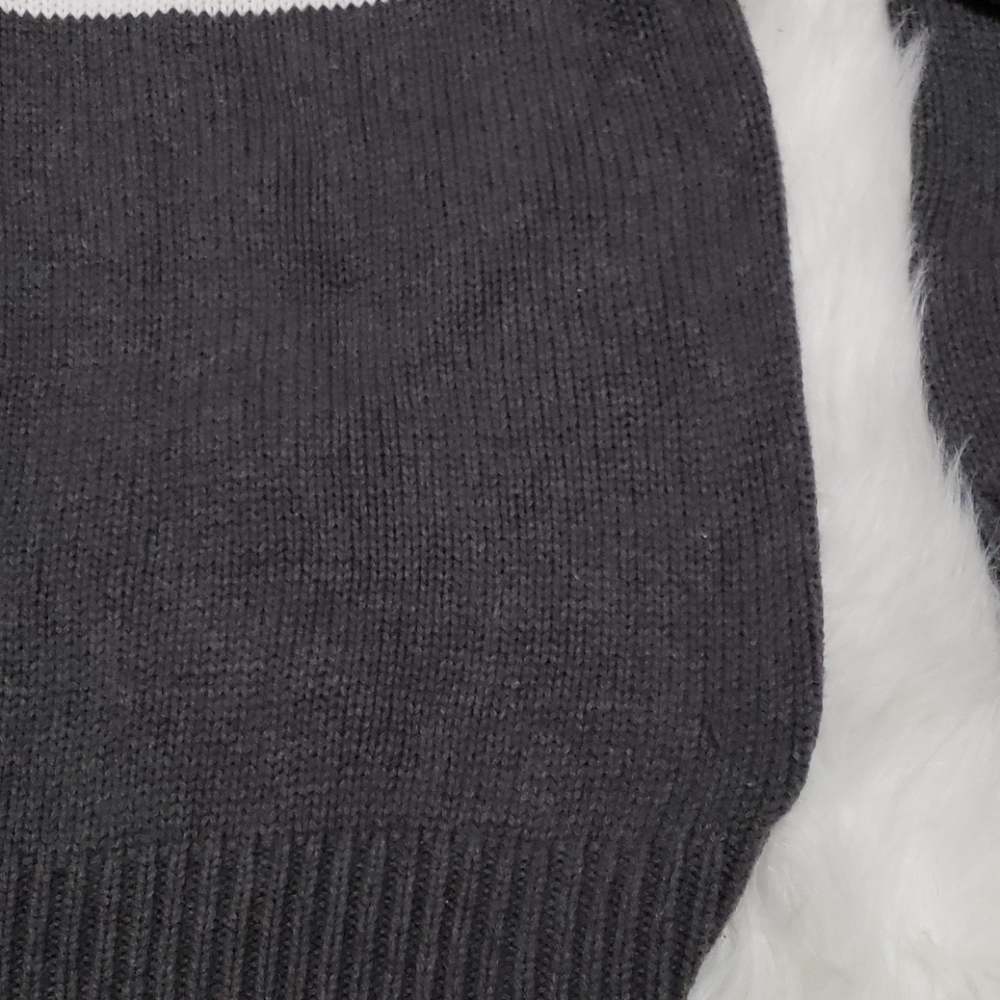 Sweater - Picture 5 of 5
